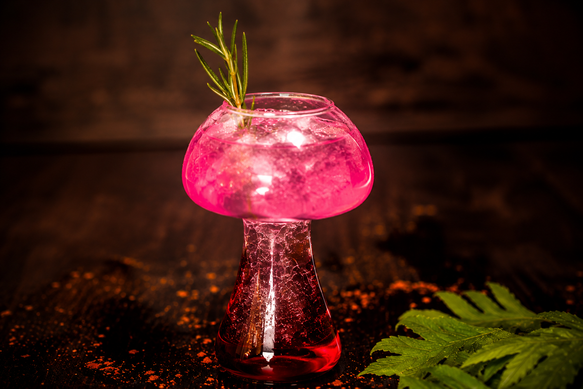 Mushroom Glass — product view 4